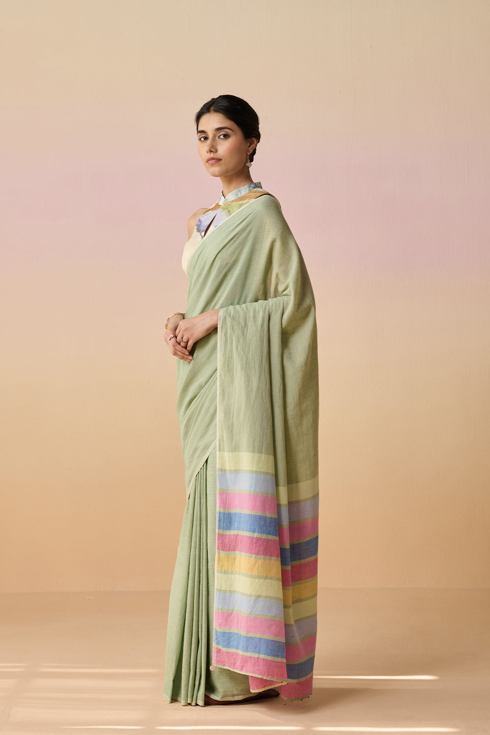Gauri Dressfolk
