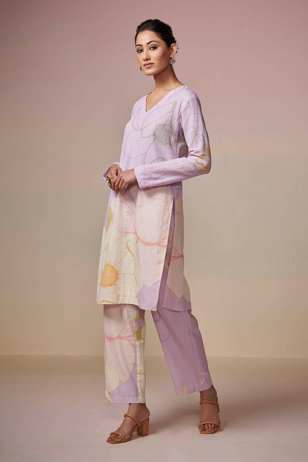 Lavender Love Dressfolk