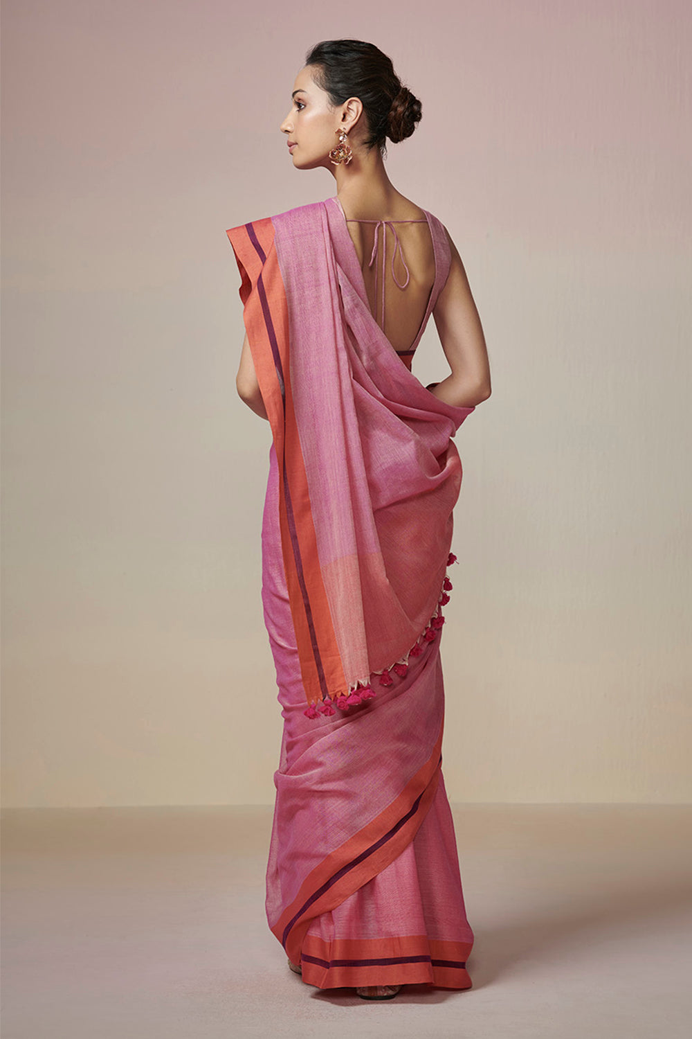 Roseate Dressfolk