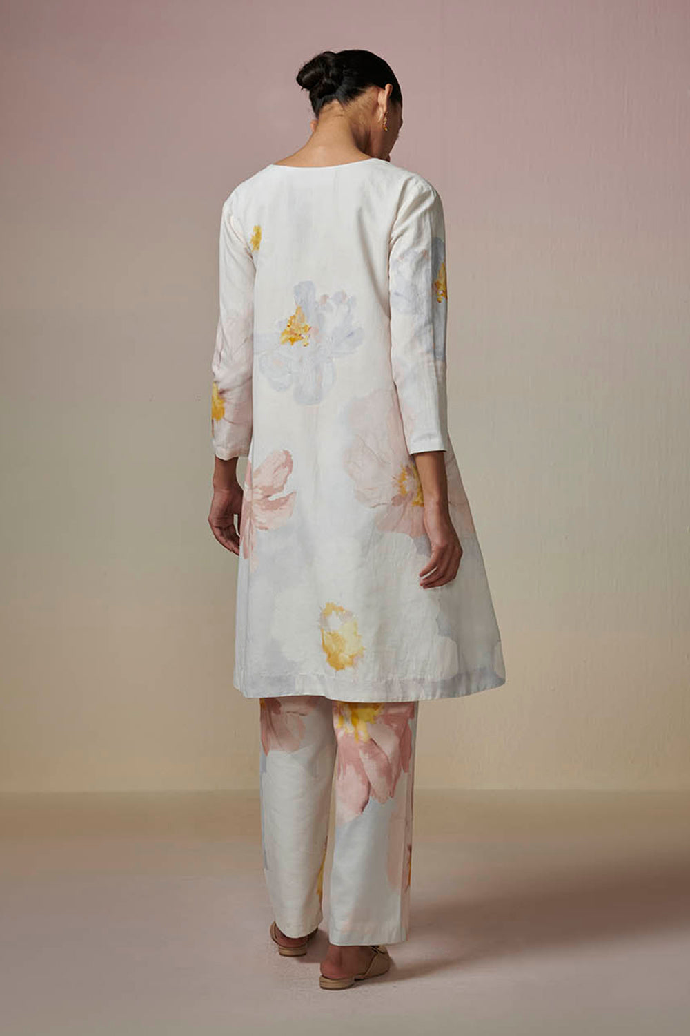 Whispering Fantasy Dressfolk