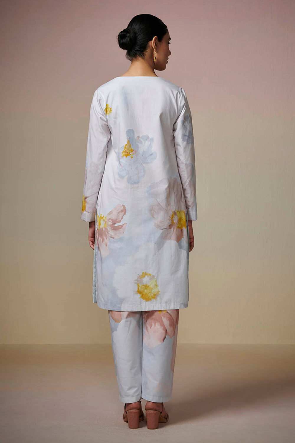 Sumaira Dressfolk