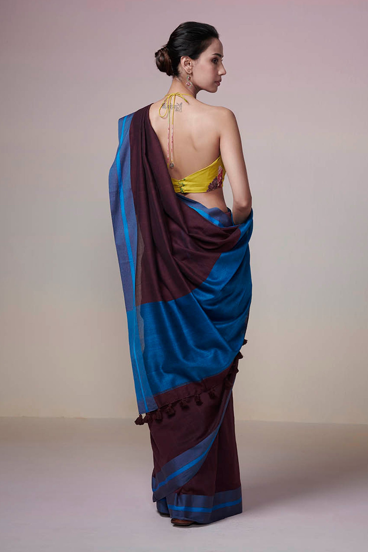 Adhira Dressfolk