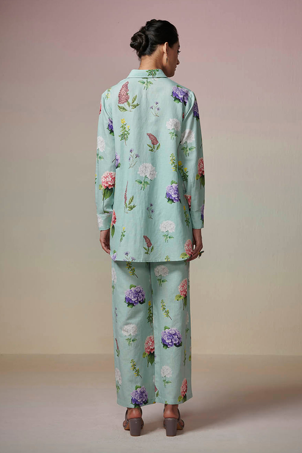 Majestic Flora Dressfolk