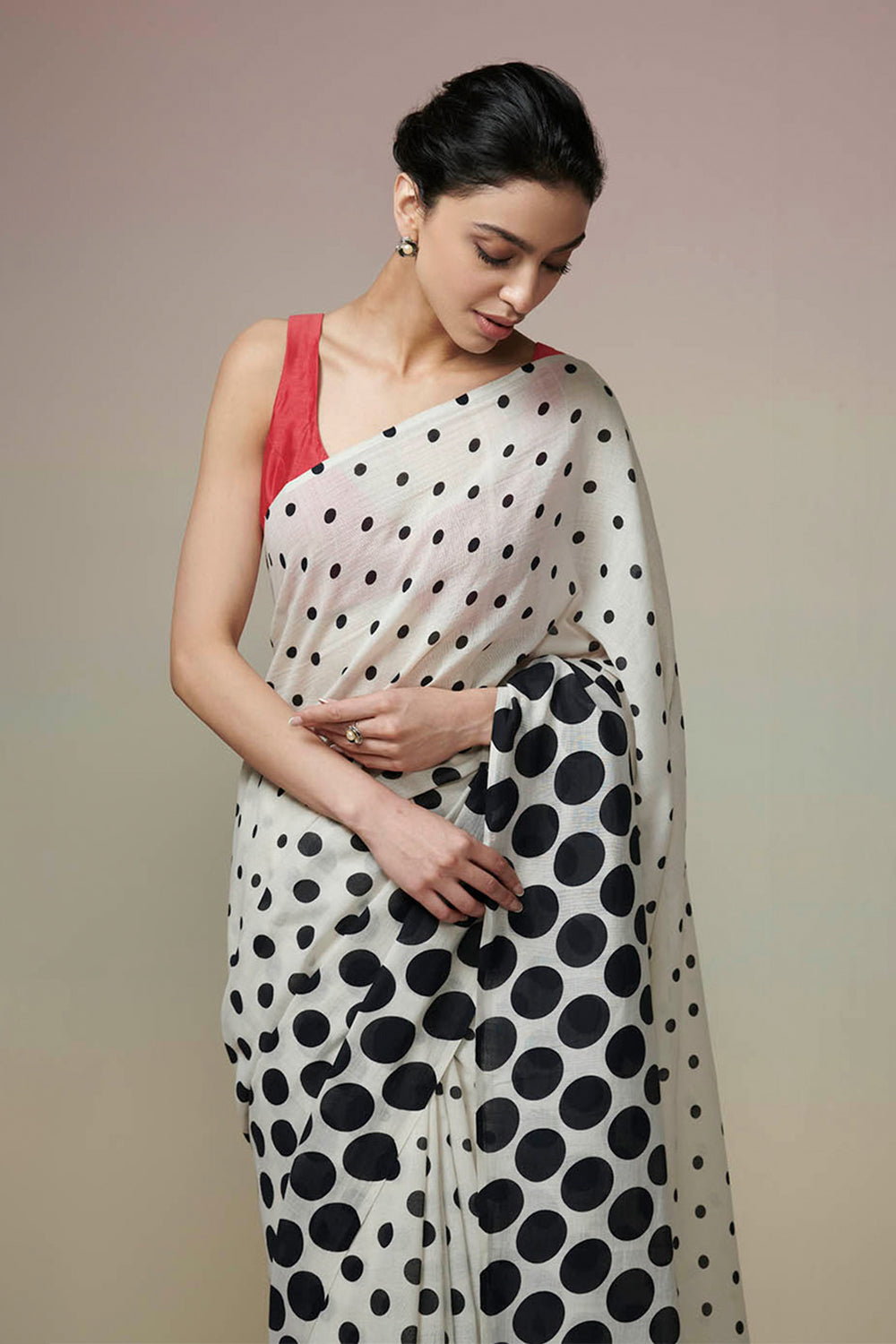 Nightingale Dressfolk