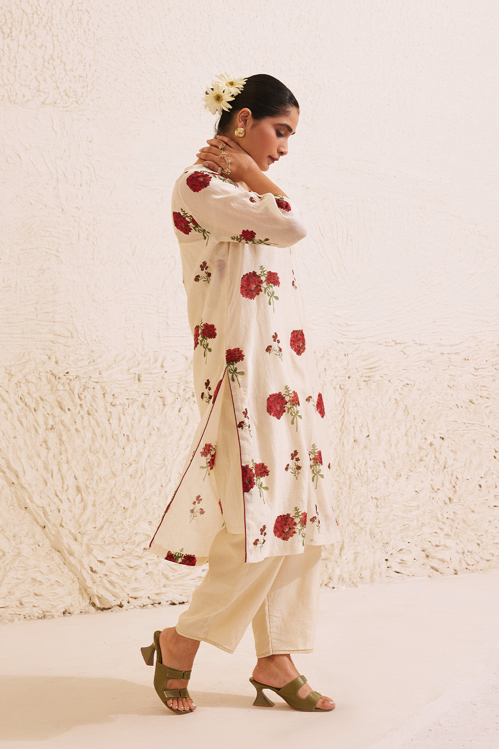 Sugha Dressfolk