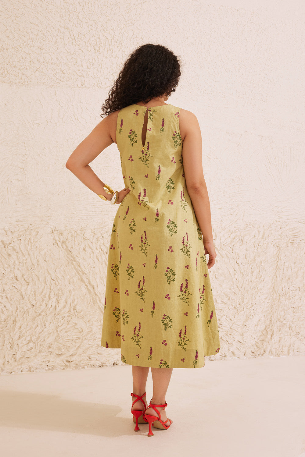 Tanika Dressfolk