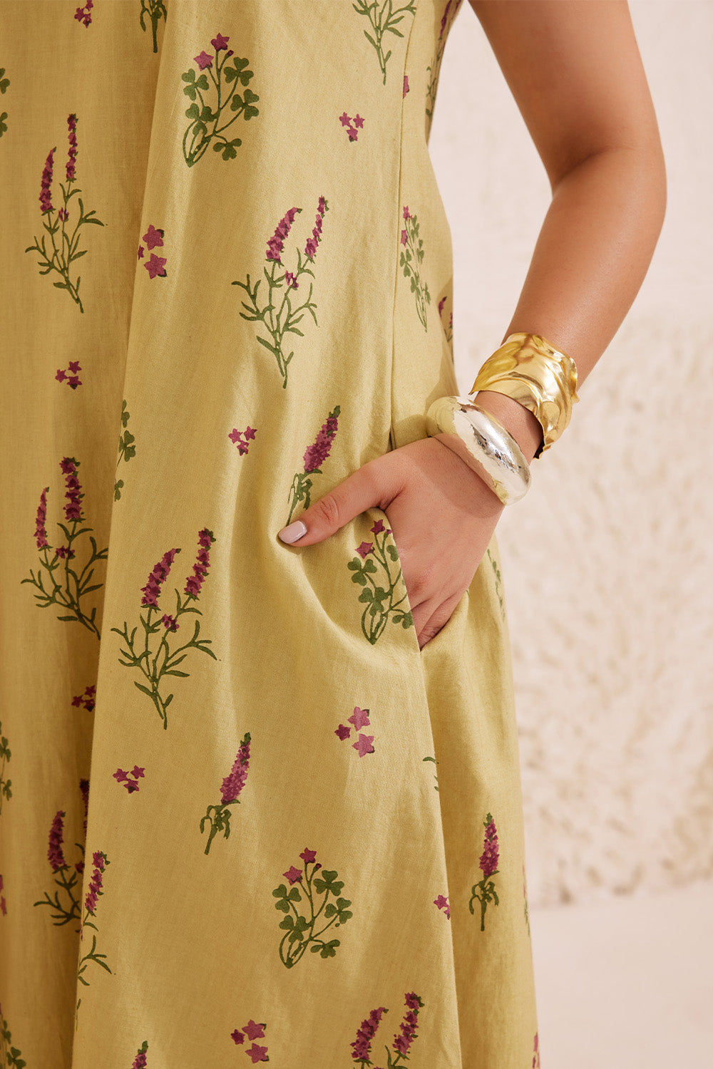 Tanika Dressfolk