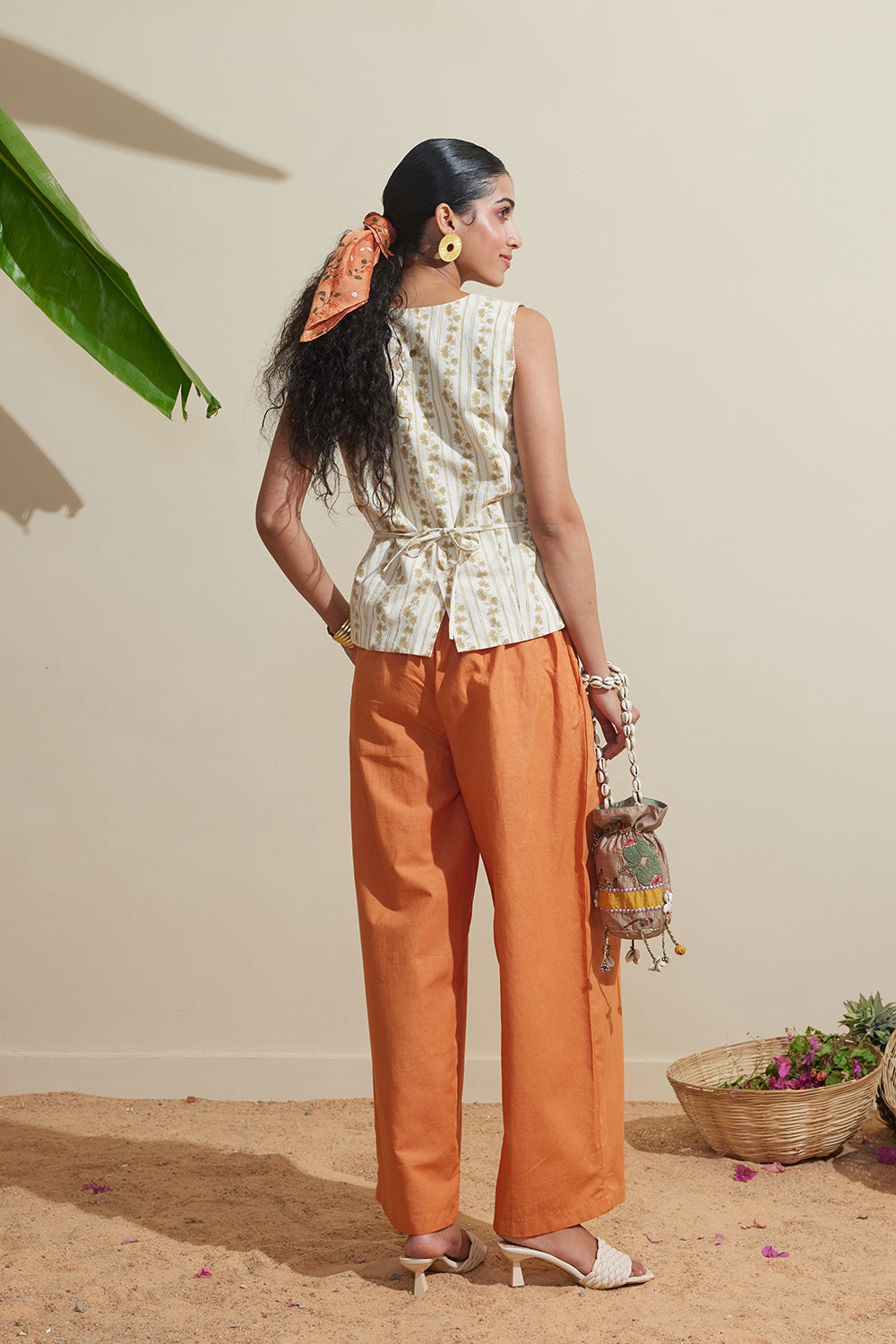 Été Chai Dressfolk
