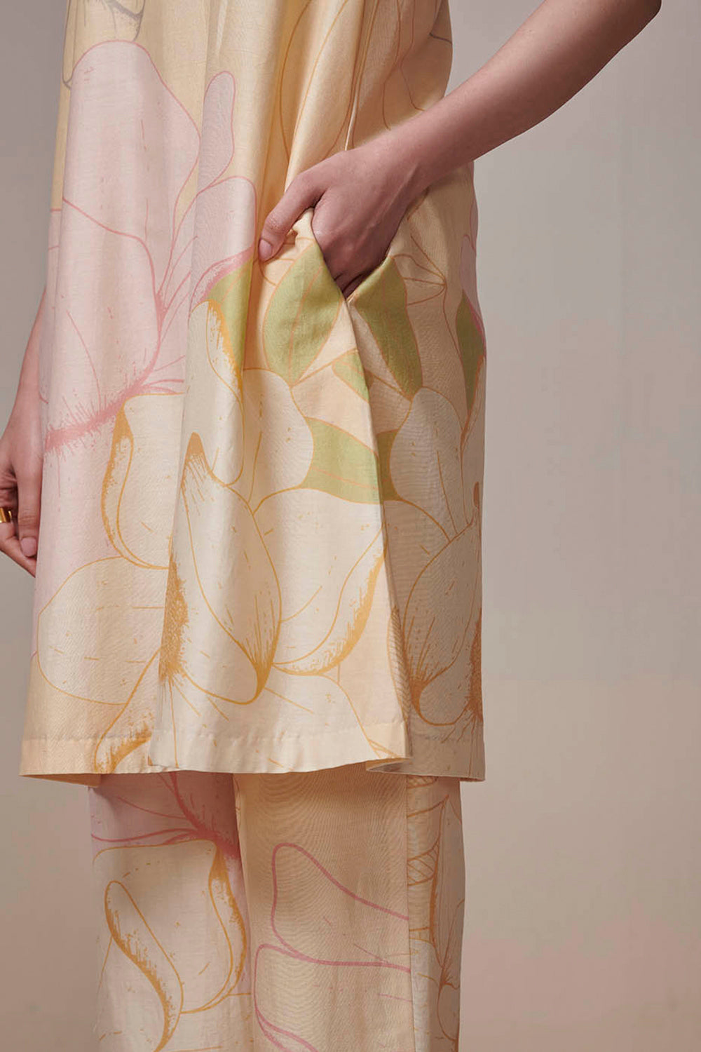 Beige Bliss Dressfolk