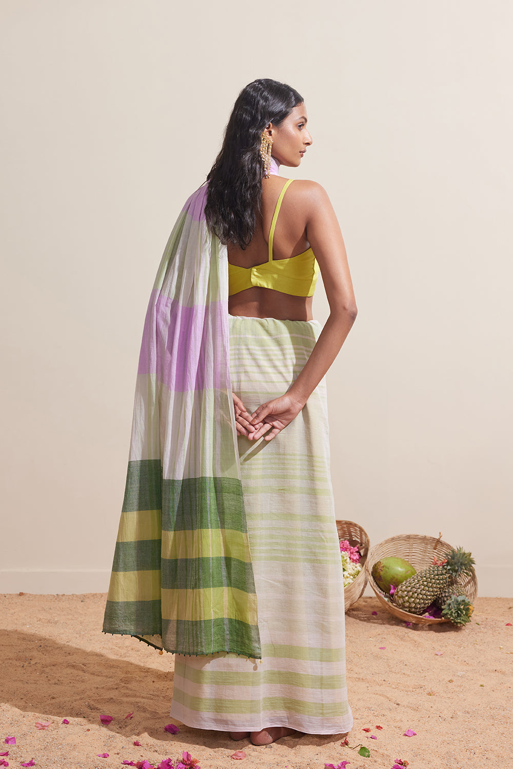 Thulasi Thé Dressfolk