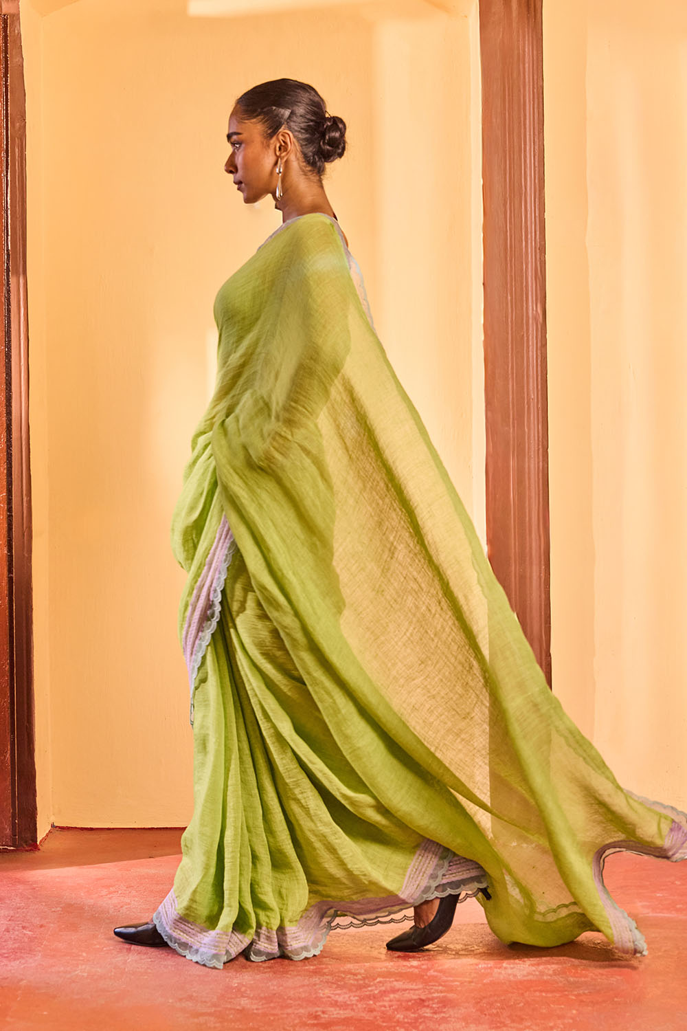 Soft Morning Dressfolk