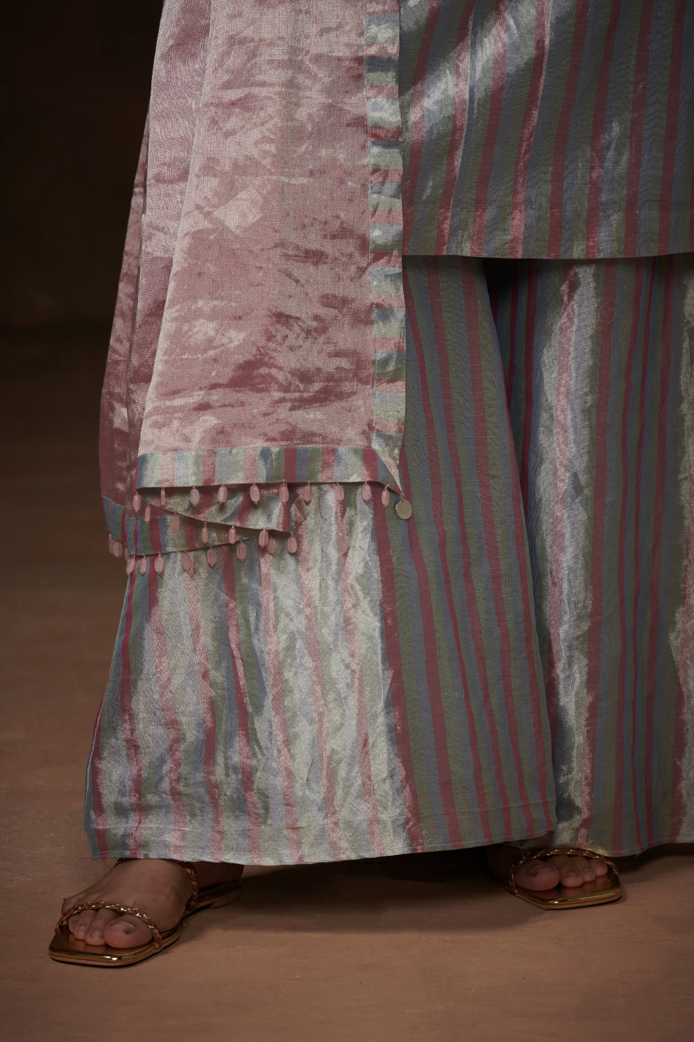 Aaloka Dressfolk