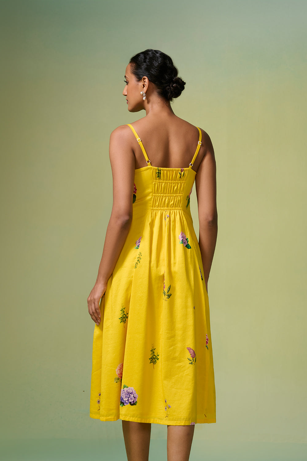 Zafraan Dressfolk