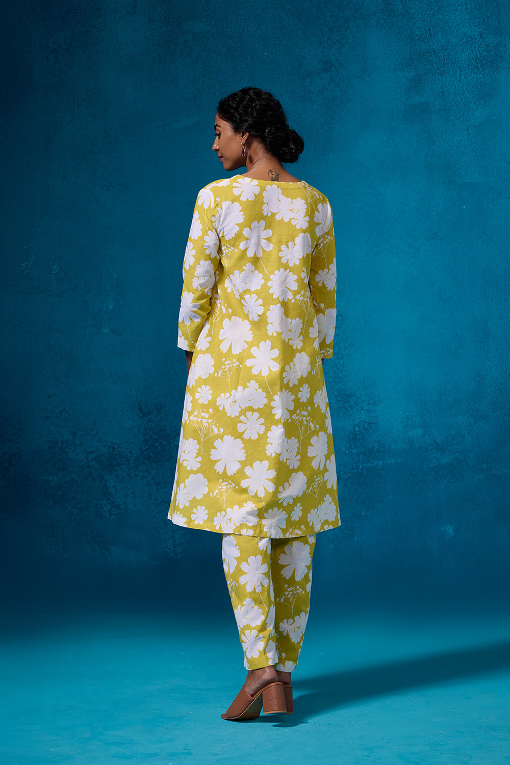 Aboli Dressfolk