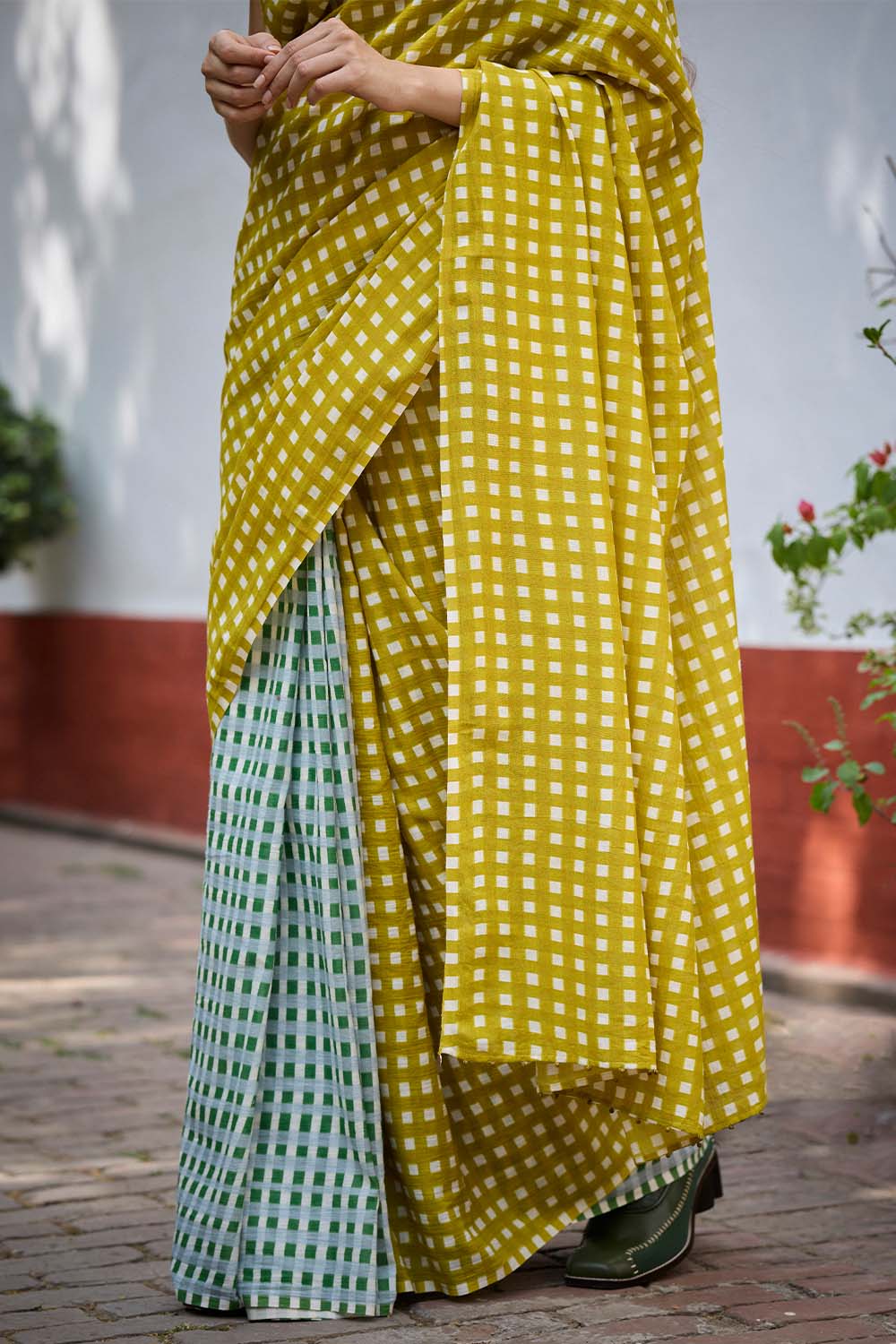Grid play Dressfolk