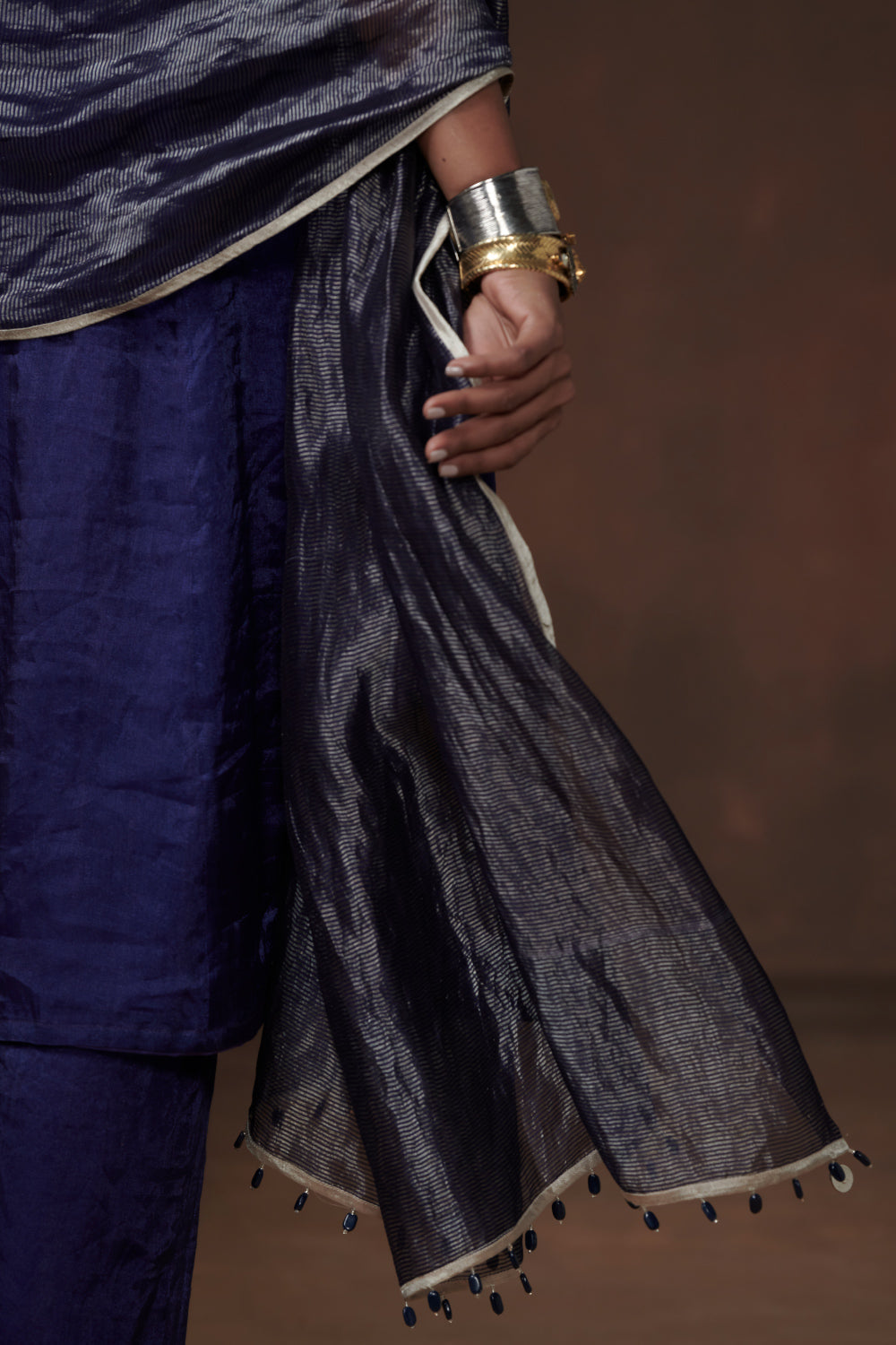 Nila Dupatta Dressfolk