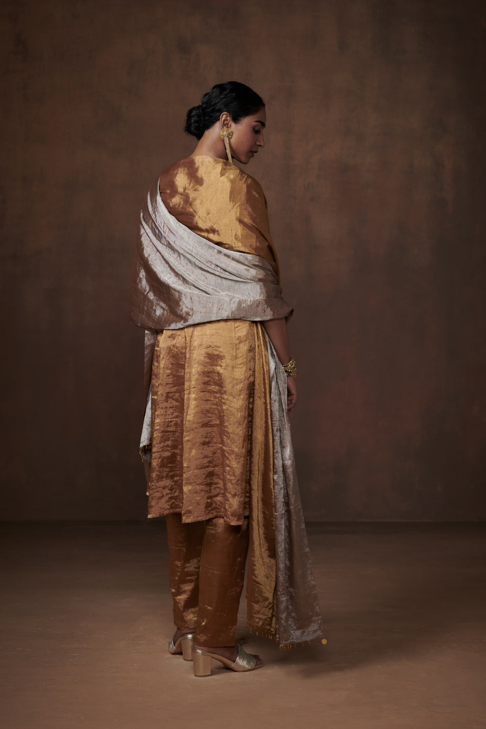 Roshni Dupatta Dressfolk