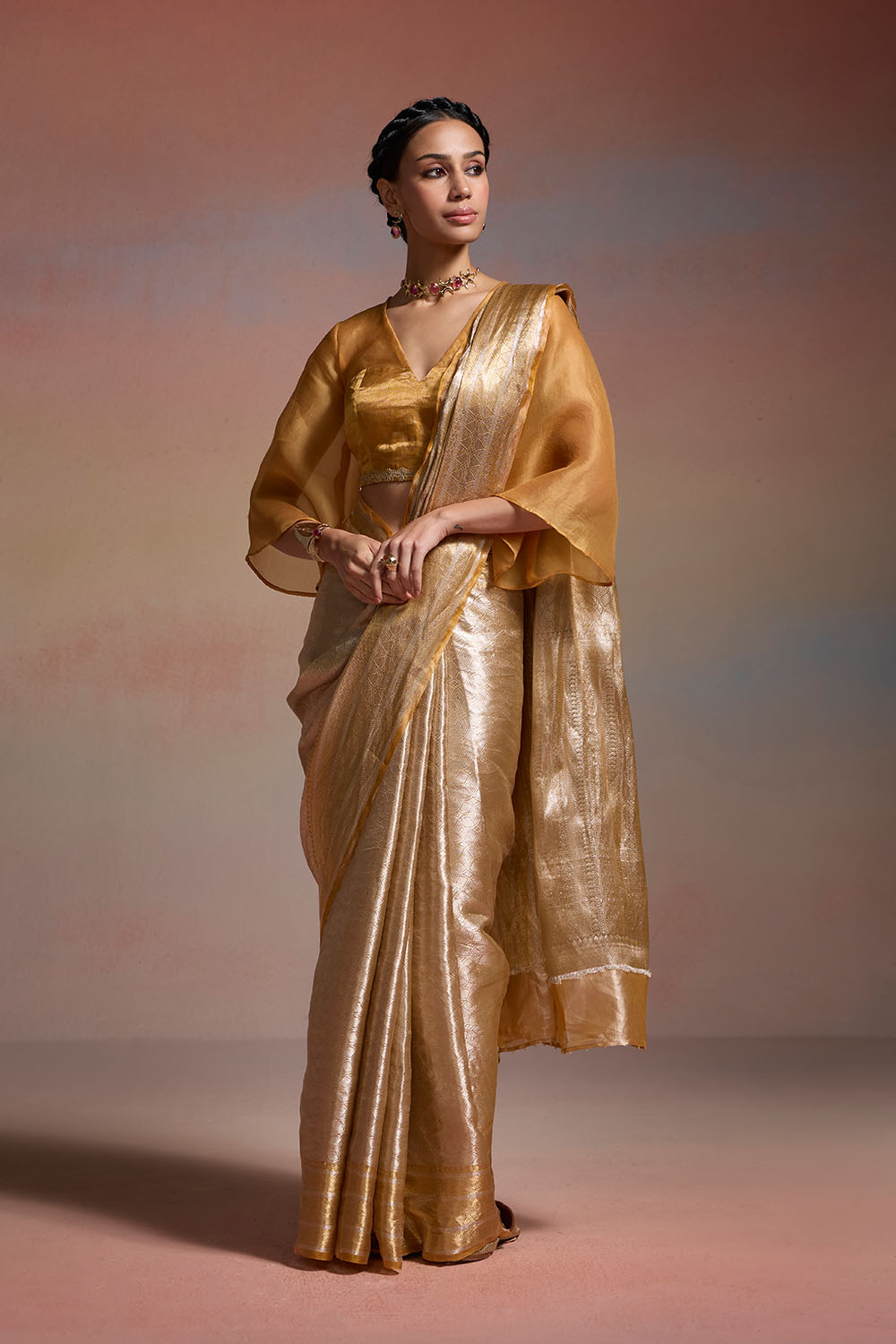 Golden Aura Dressfolk