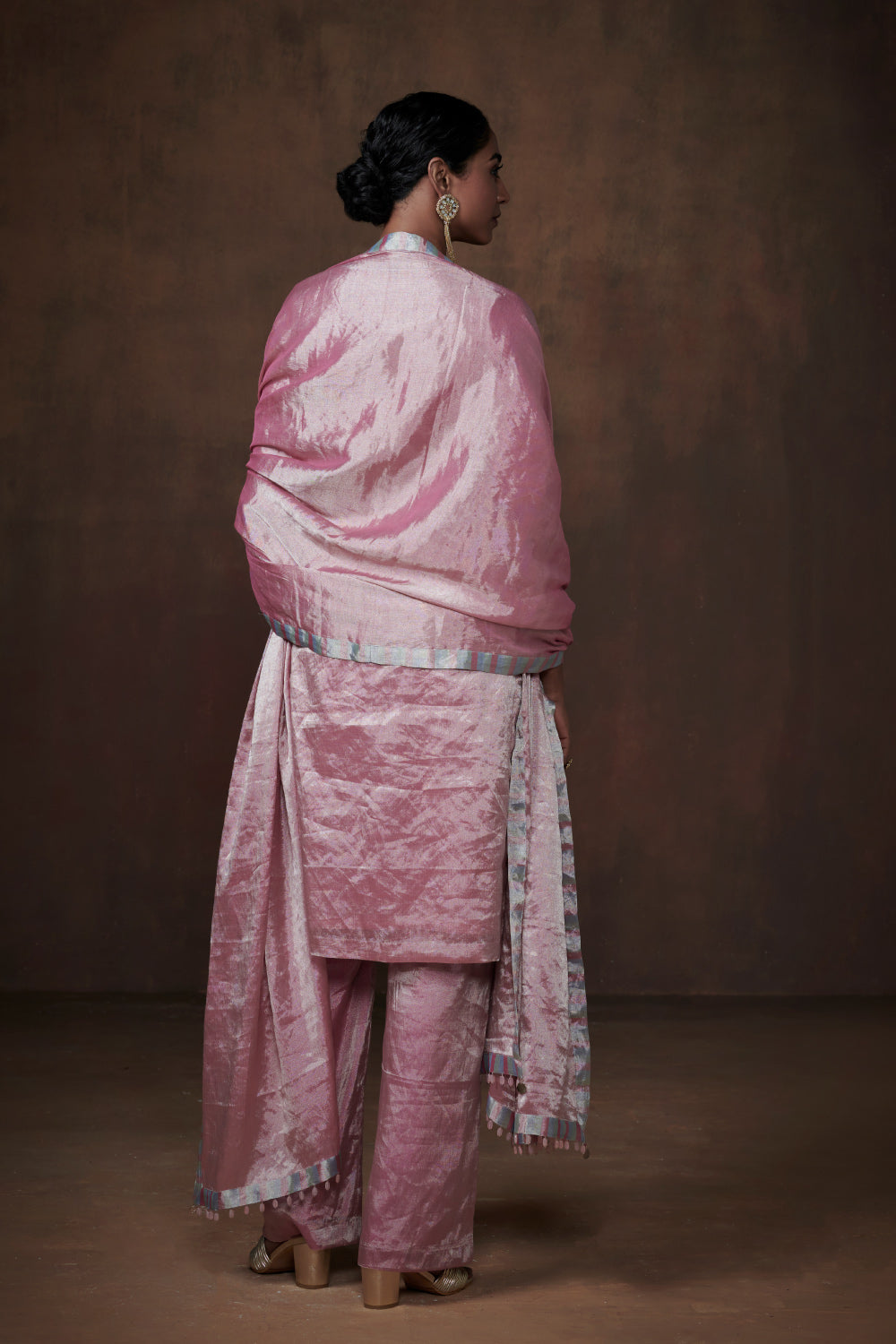 Shafaq Dressfolk