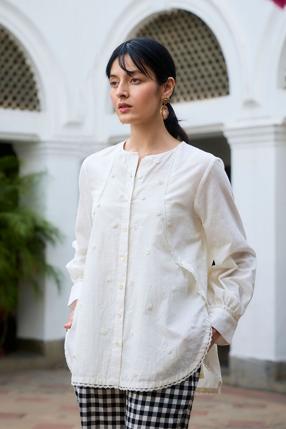 White Petals Dressfolk