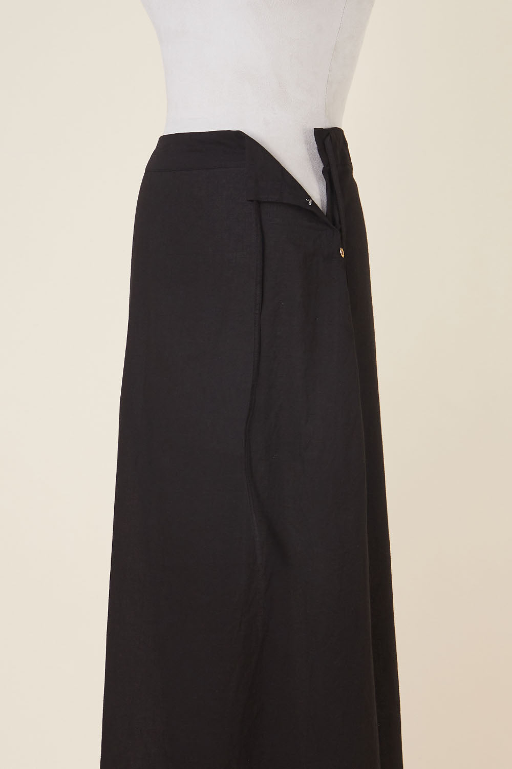 Underskirt - Black Dressfolk