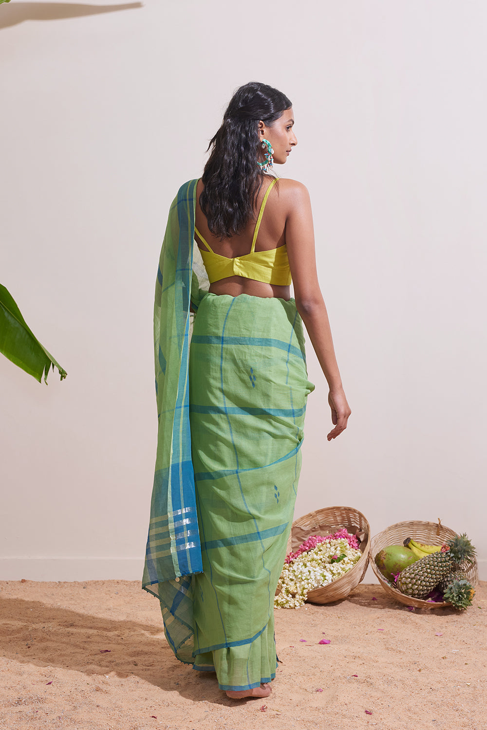 Ilamai Dressfolk