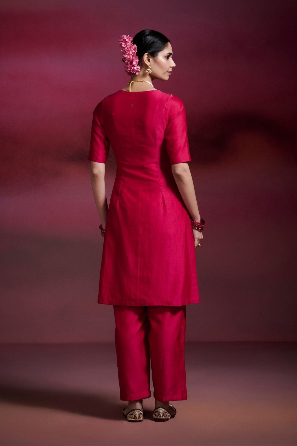 Shantipriya Dressfolk