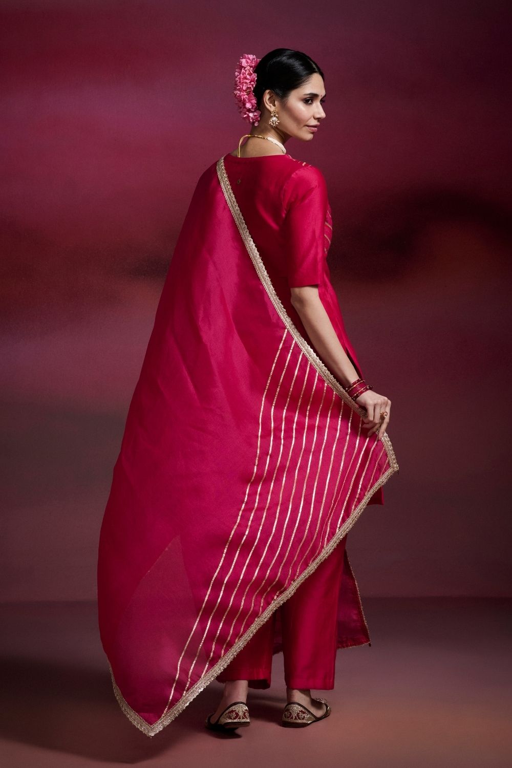 Shantipriya Dressfolk
