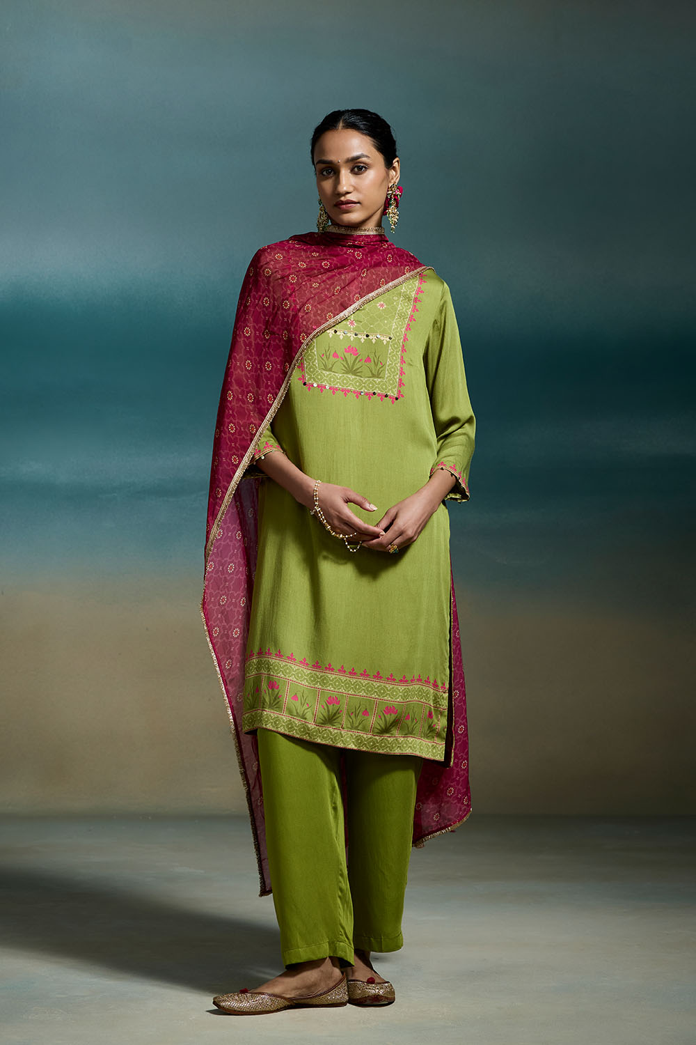 Kiyana Dressfolk