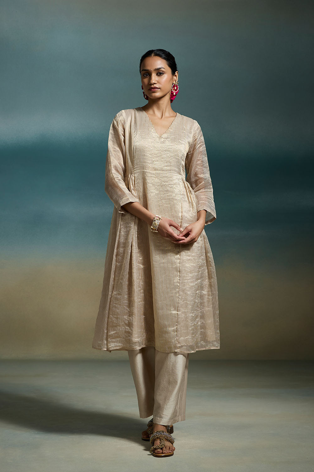 Tanuja Dressfolk