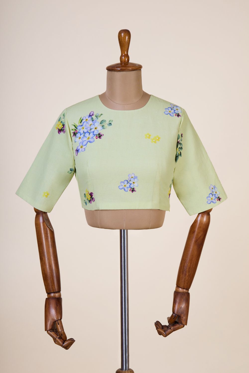 Frost Forest Dressfolk