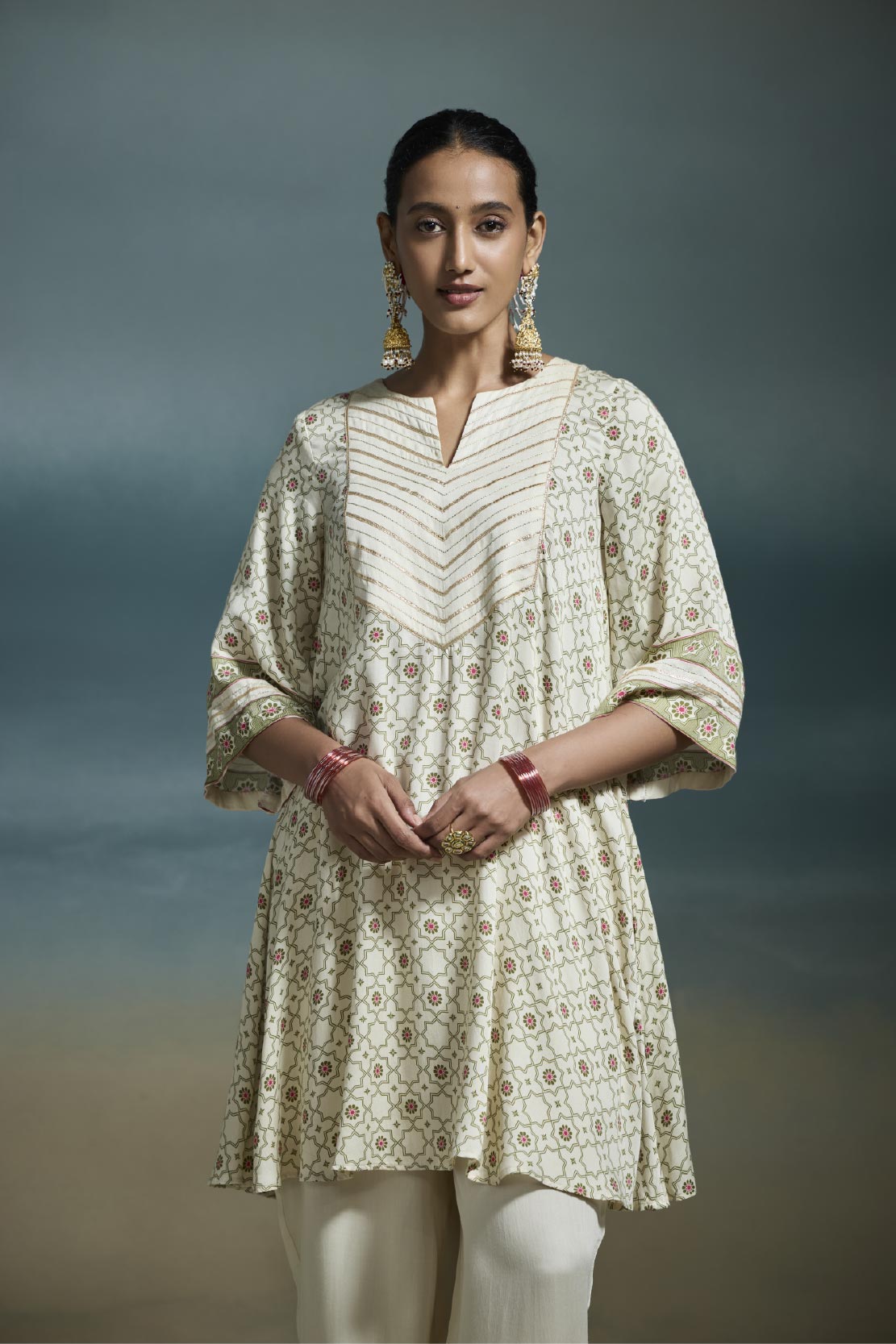 Kshirja Dressfolk