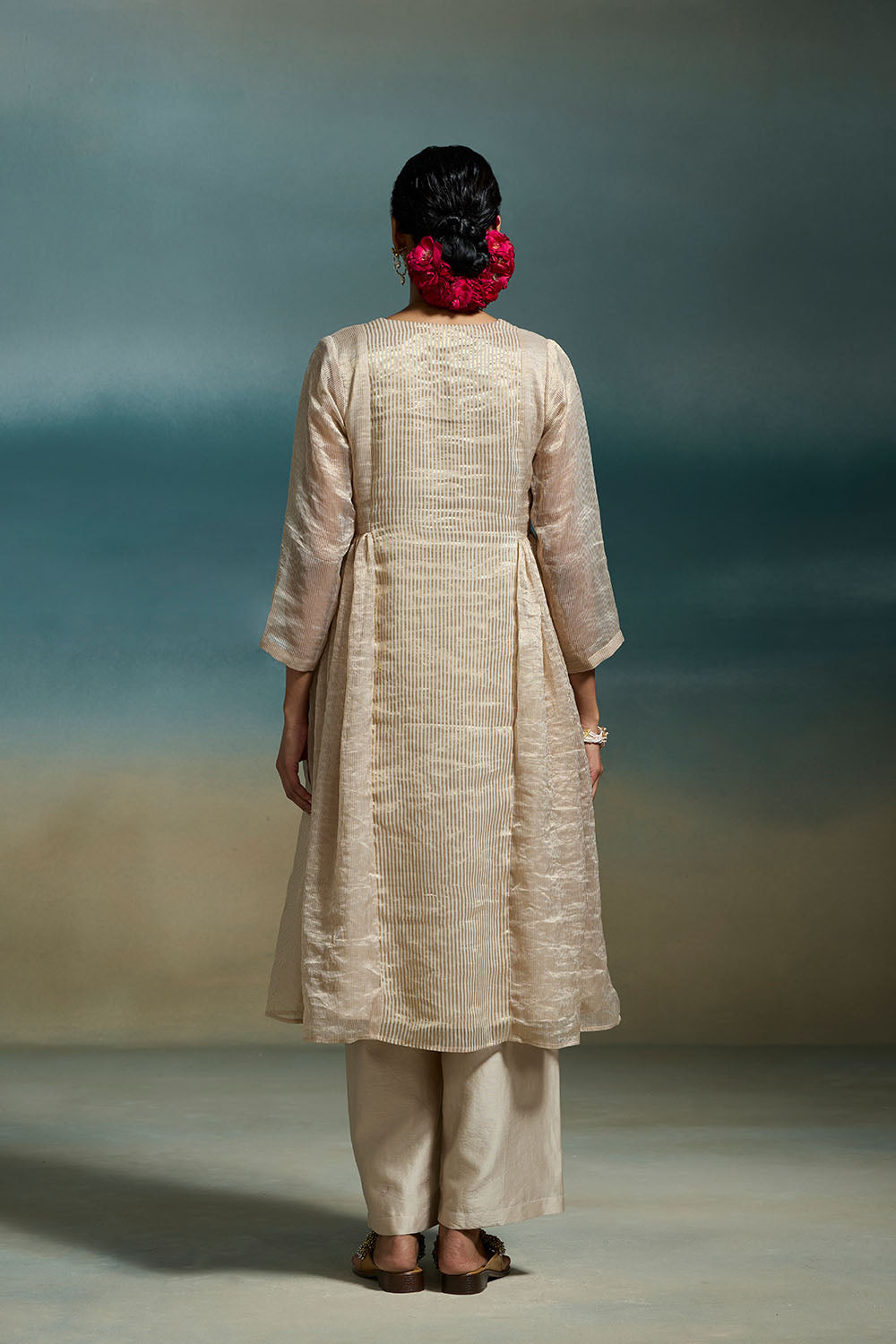 Tanuja Dressfolk