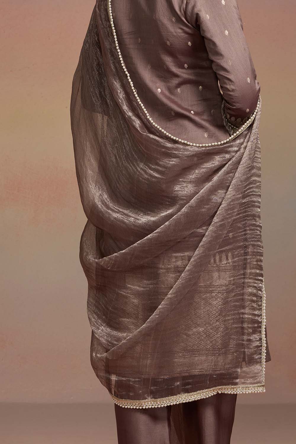 Bhaavi Dupatta Dressfolk