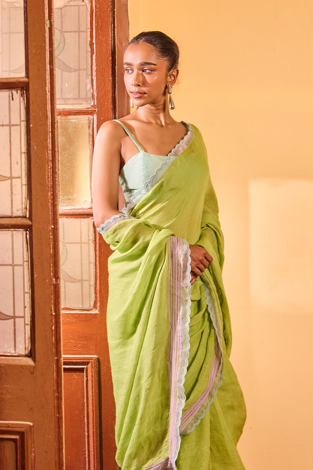 Soft Morning Dressfolk