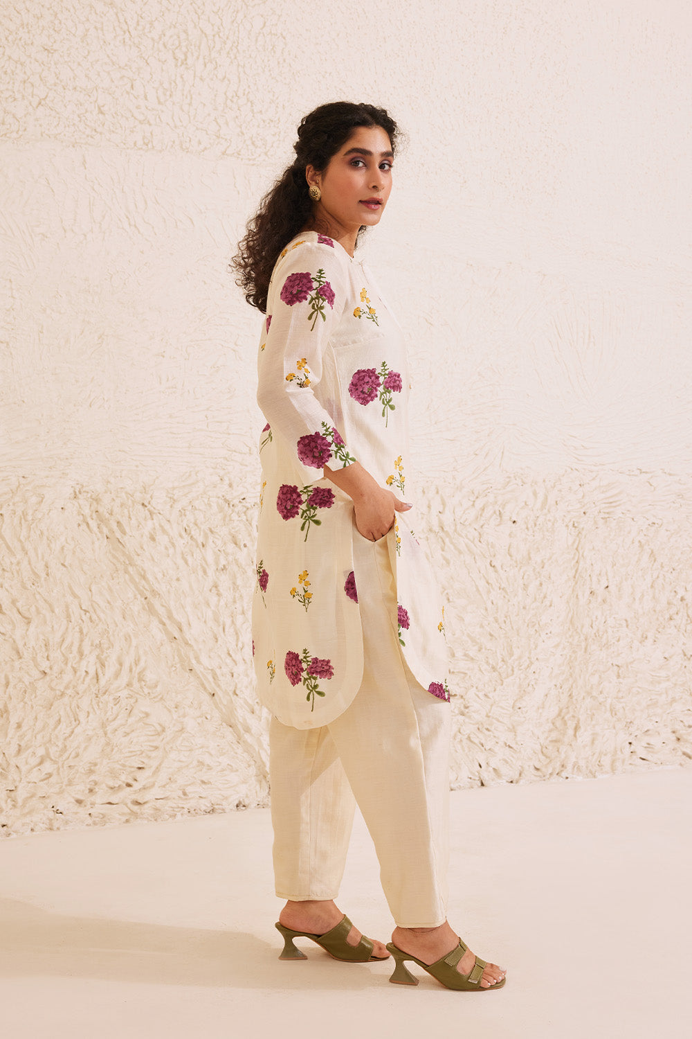 Vasanta Dressfolk