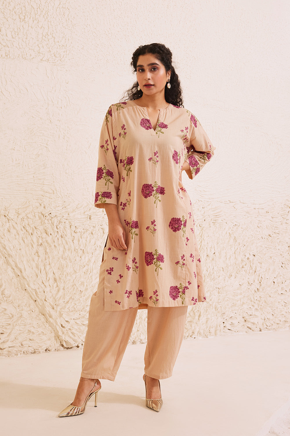 Taal Dressfolk