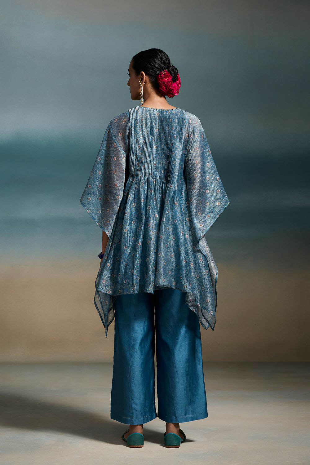 Ekaa Dressfolk