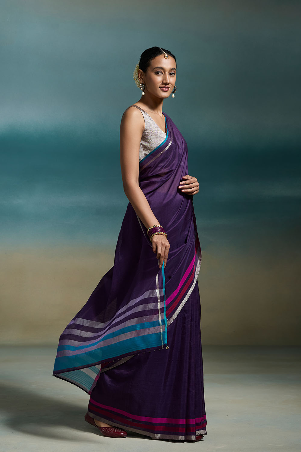 Vasavi Dressfolk