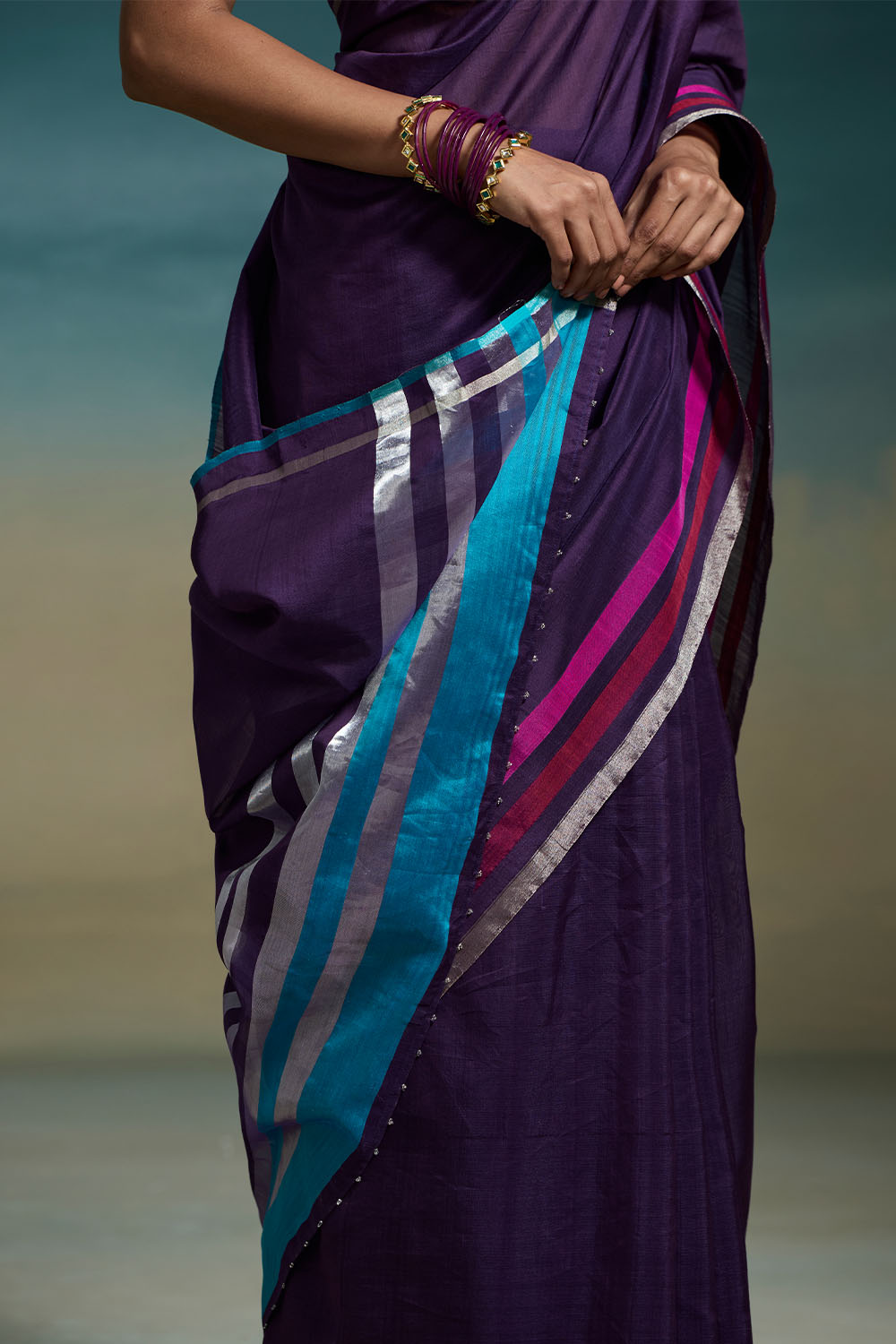 Vasavi Dressfolk