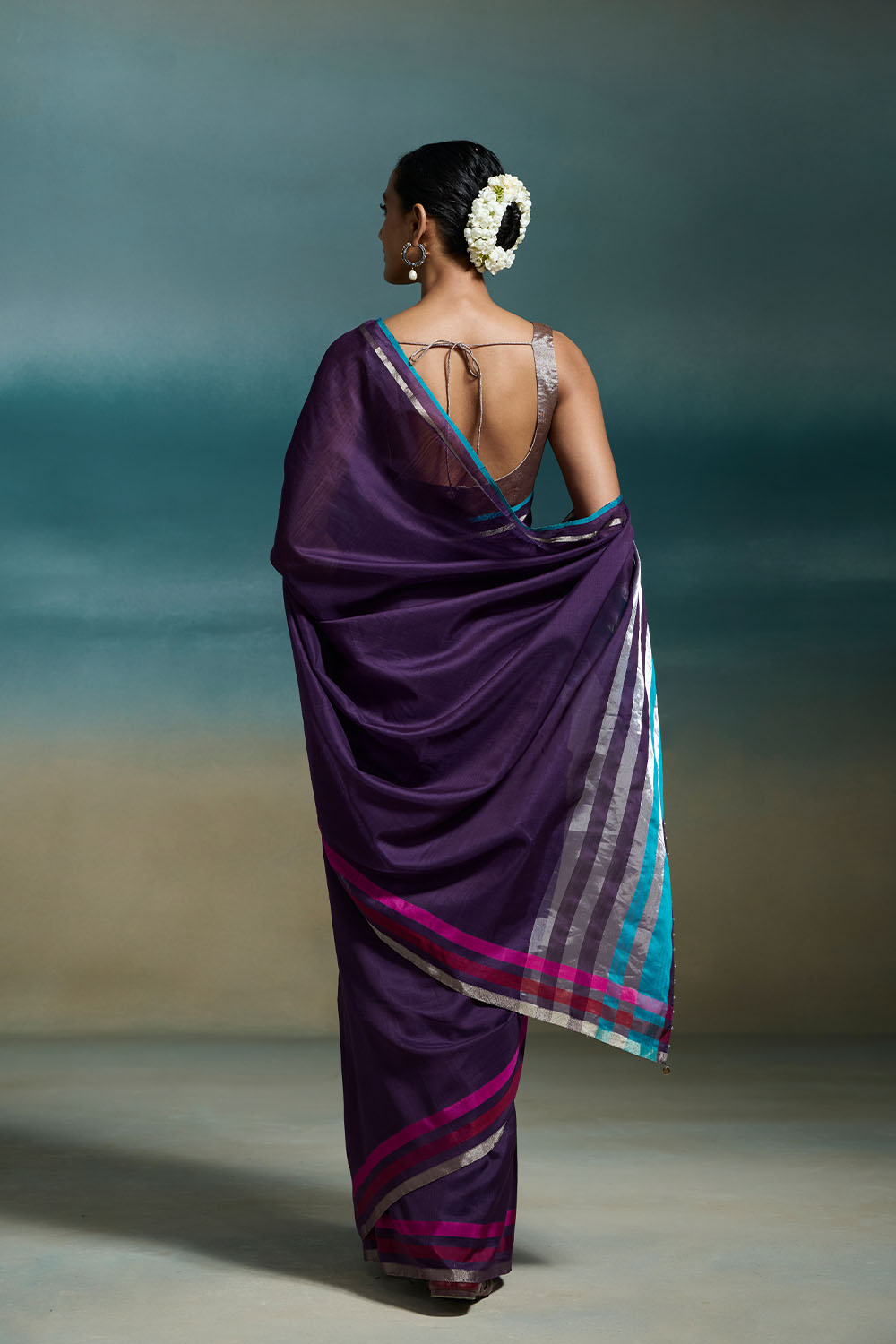 Vasavi Dressfolk