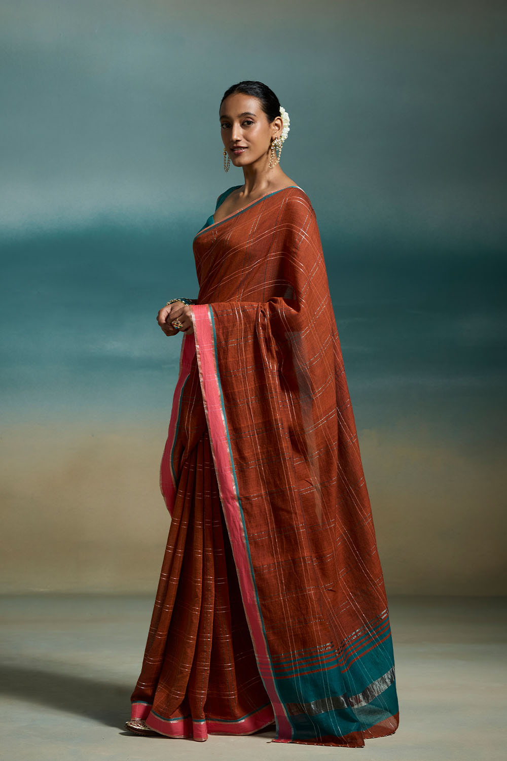 Avni Dressfolk