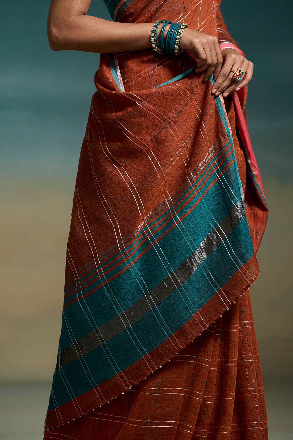 Avni Dressfolk