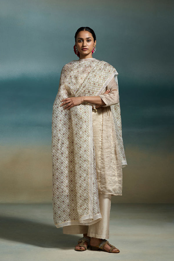 Tanuja Dressfolk