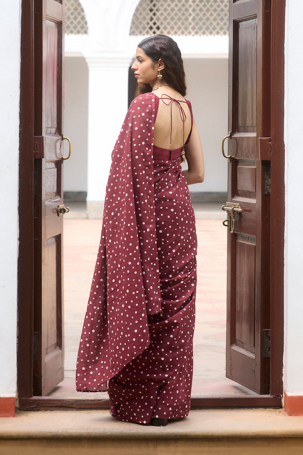 Dot drama Dressfolk