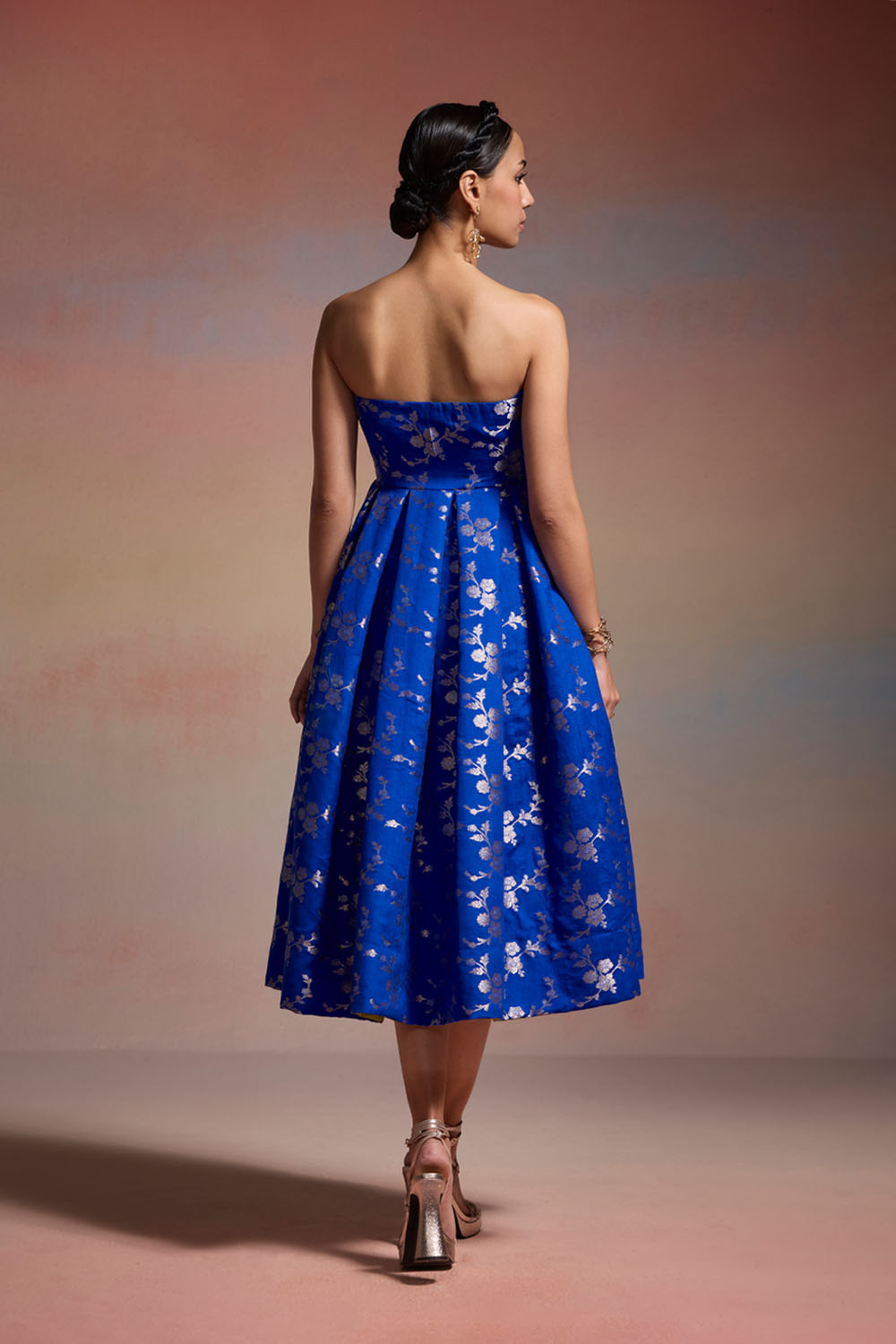 Mystic Neel Dressfolk