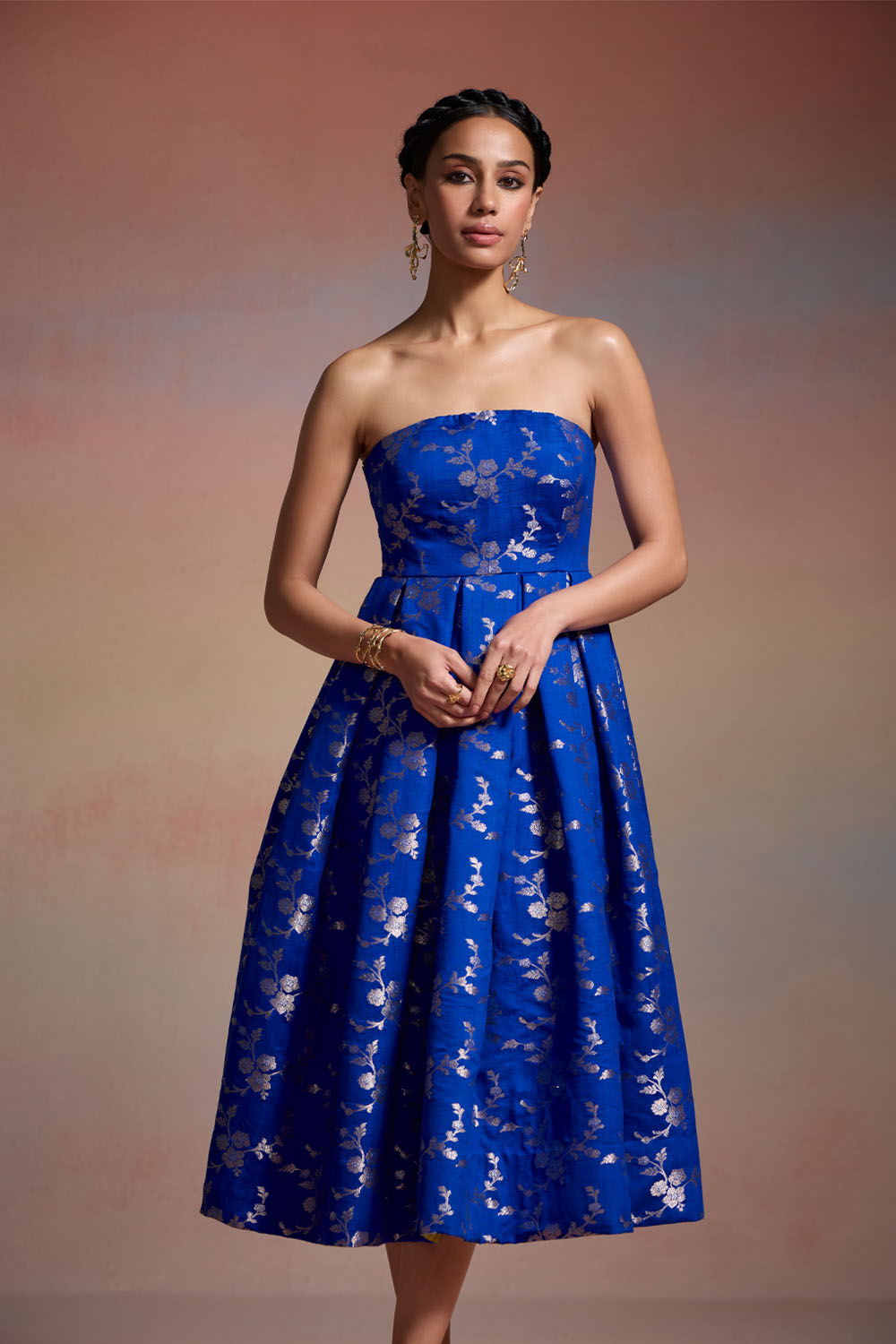 Mystic Neel Dressfolk