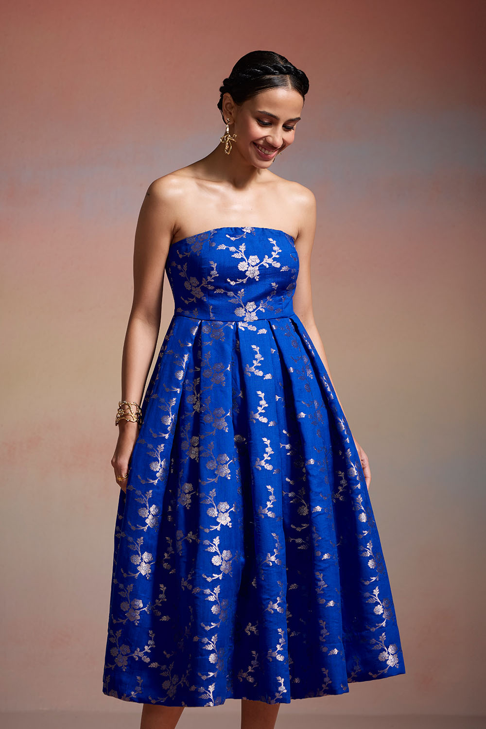 Mystic Neel Dressfolk