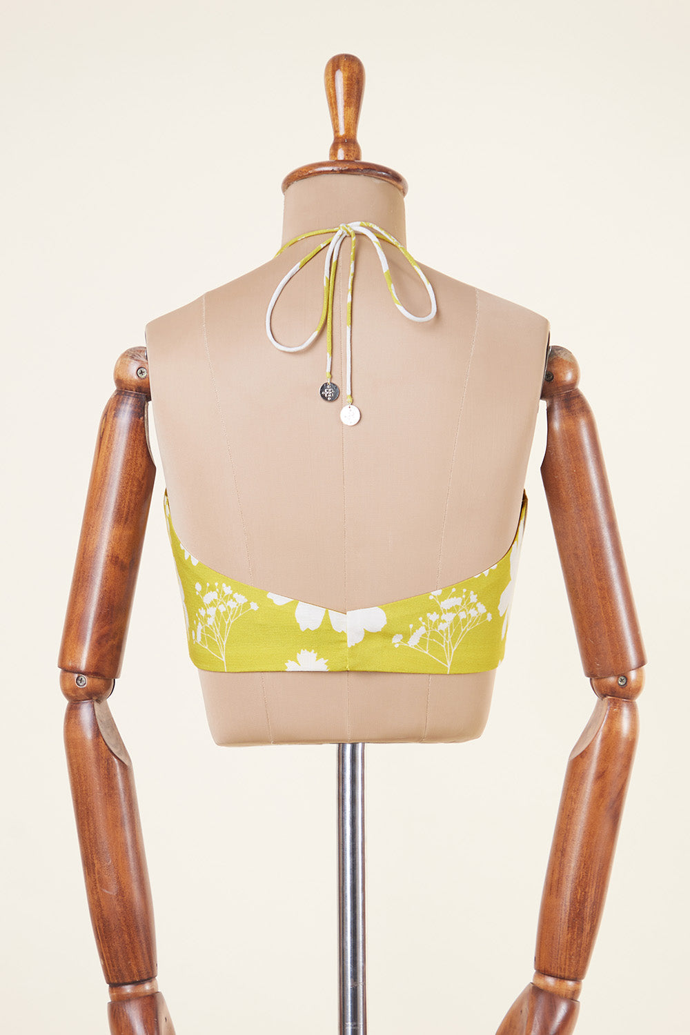 Komalika Dressfolk