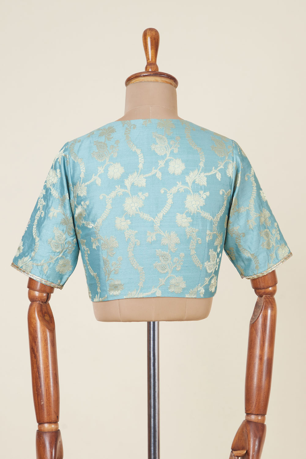 Sakeena Dressfolk
